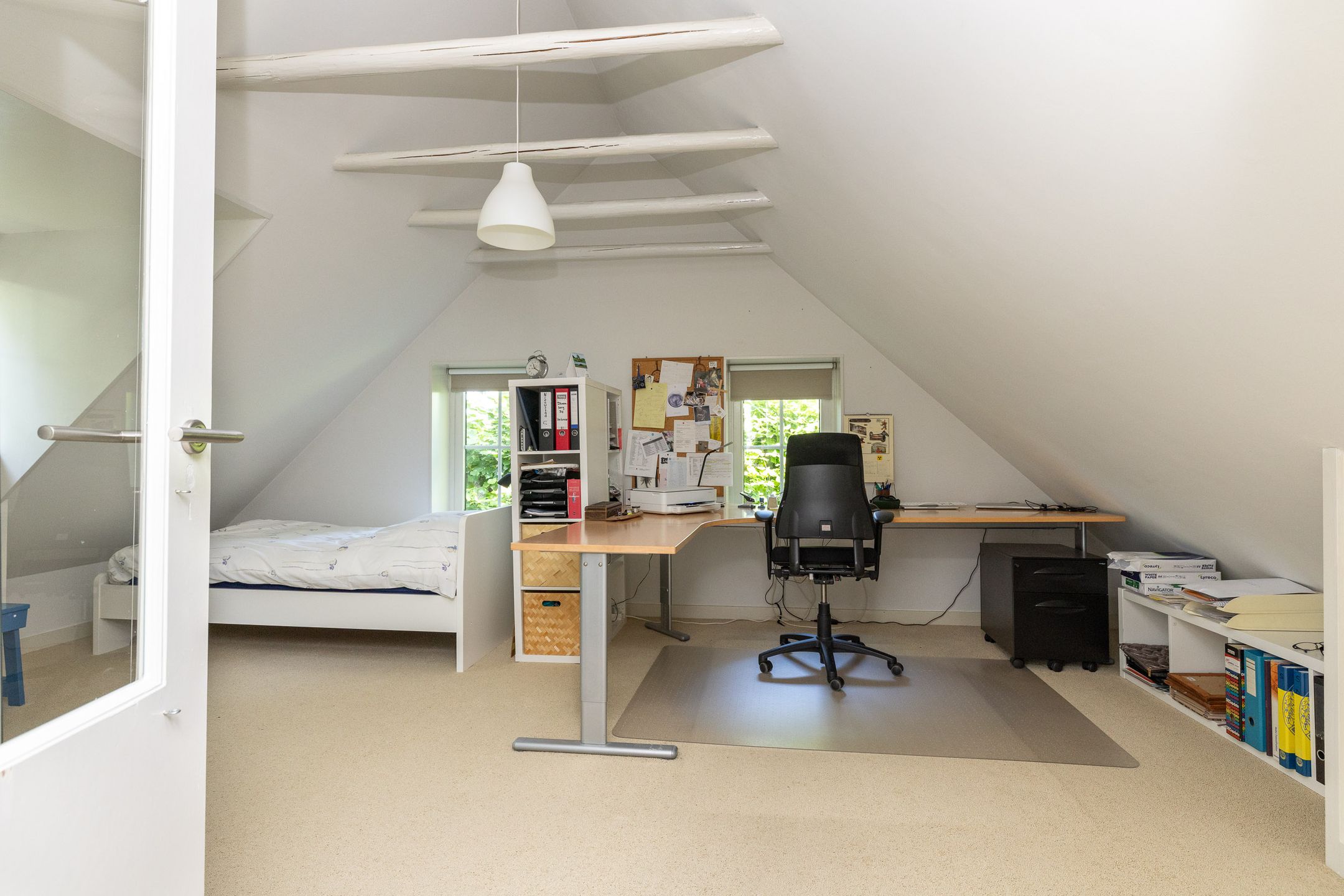 Photo 36 of Bloemberg 34