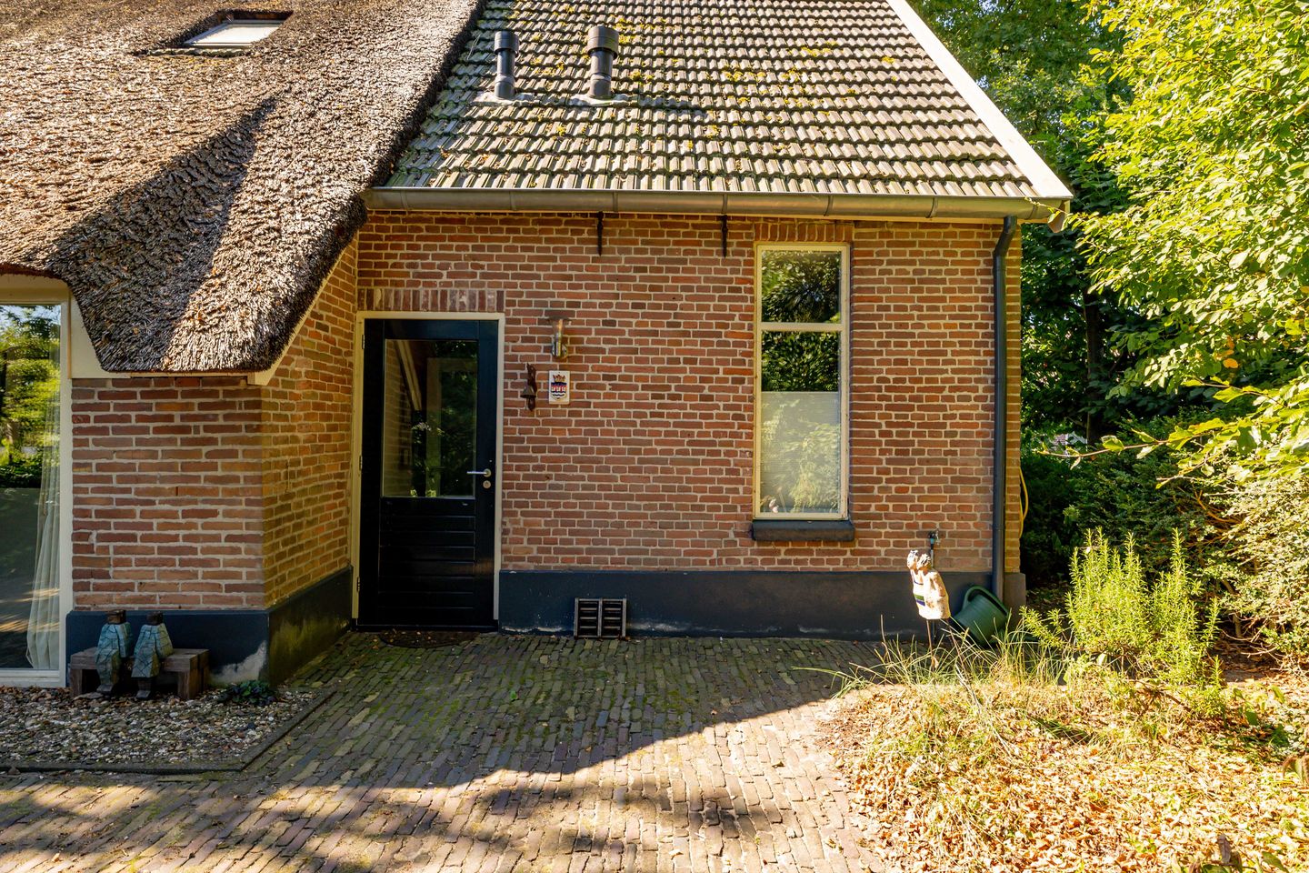 Photo 44 of Bloemberg 34