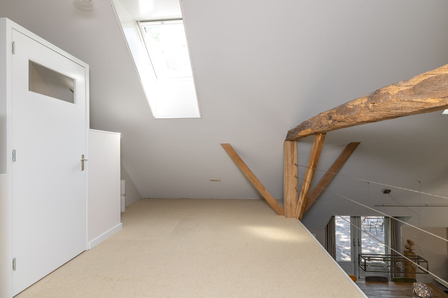 Photo 35 of Bloemberg 34