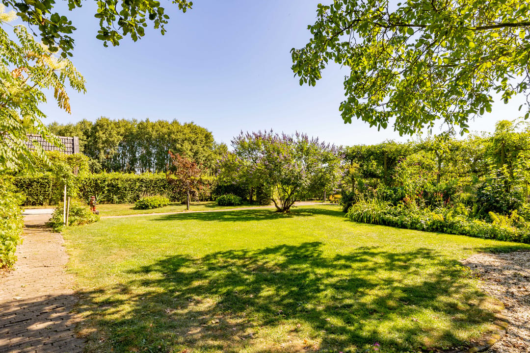 Photo 62 of Bloemberg 34