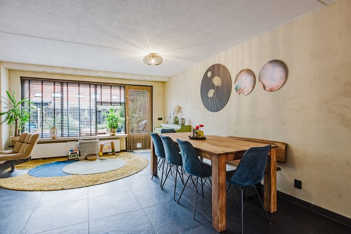 Tussenwoning te koop: Schrijverstraat 5, Loon Op Zand