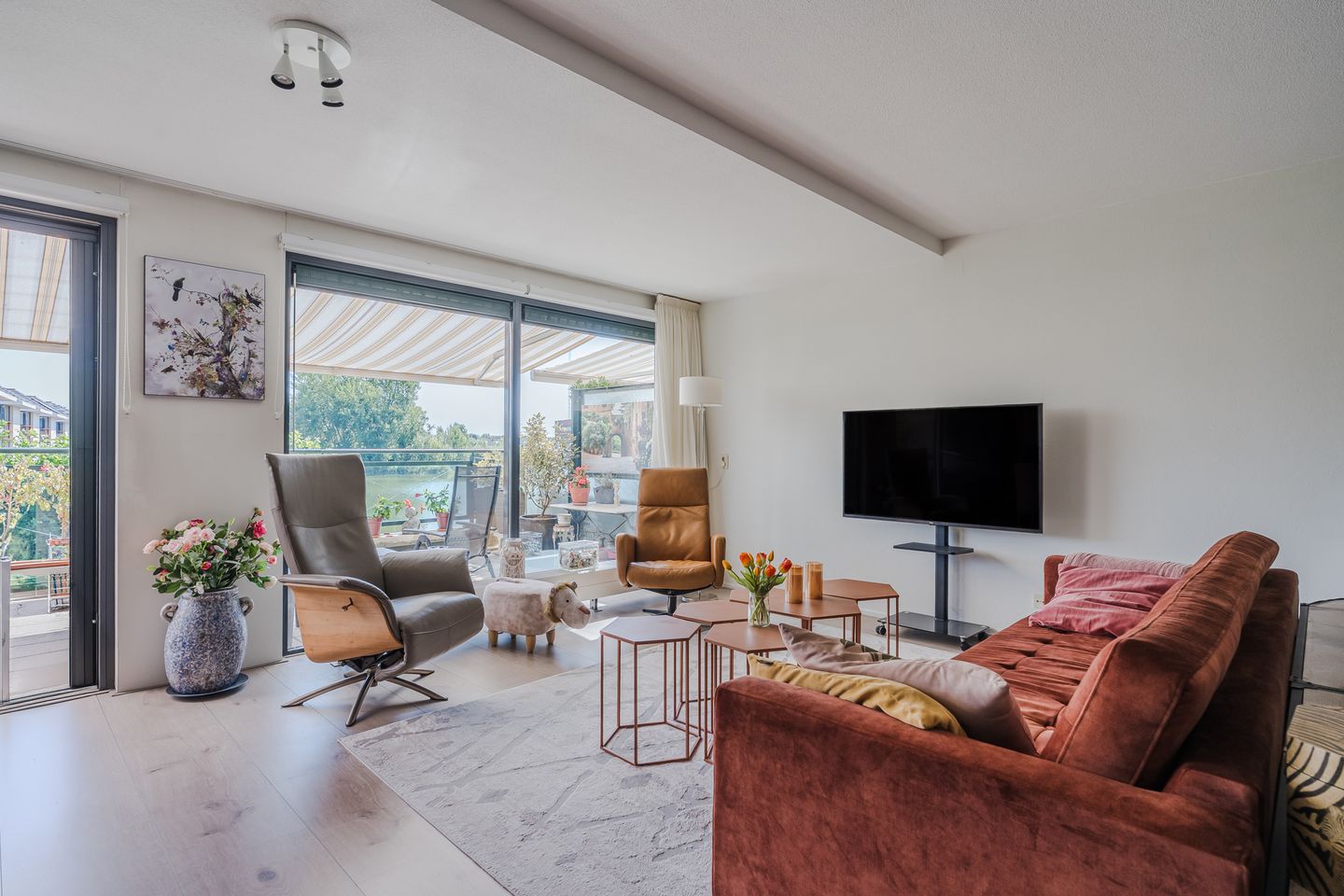 Photo 10 of Leopoldstraat 4
