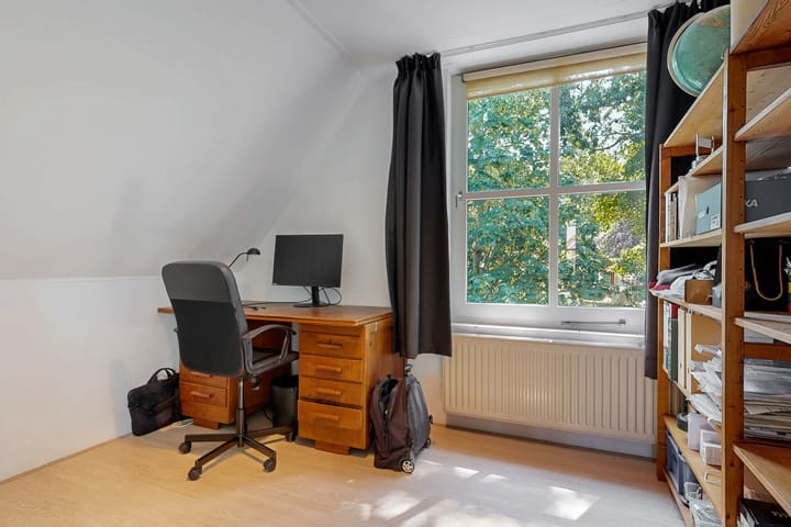 Twee-onder-één-kap te koop: Kerklaan 6, Leiderdorp