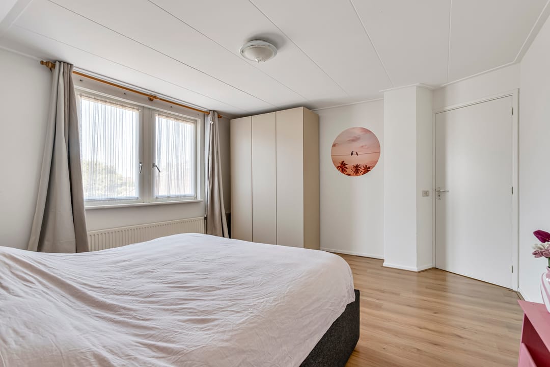 Photo 16 of van Oosterhoutstraat 1