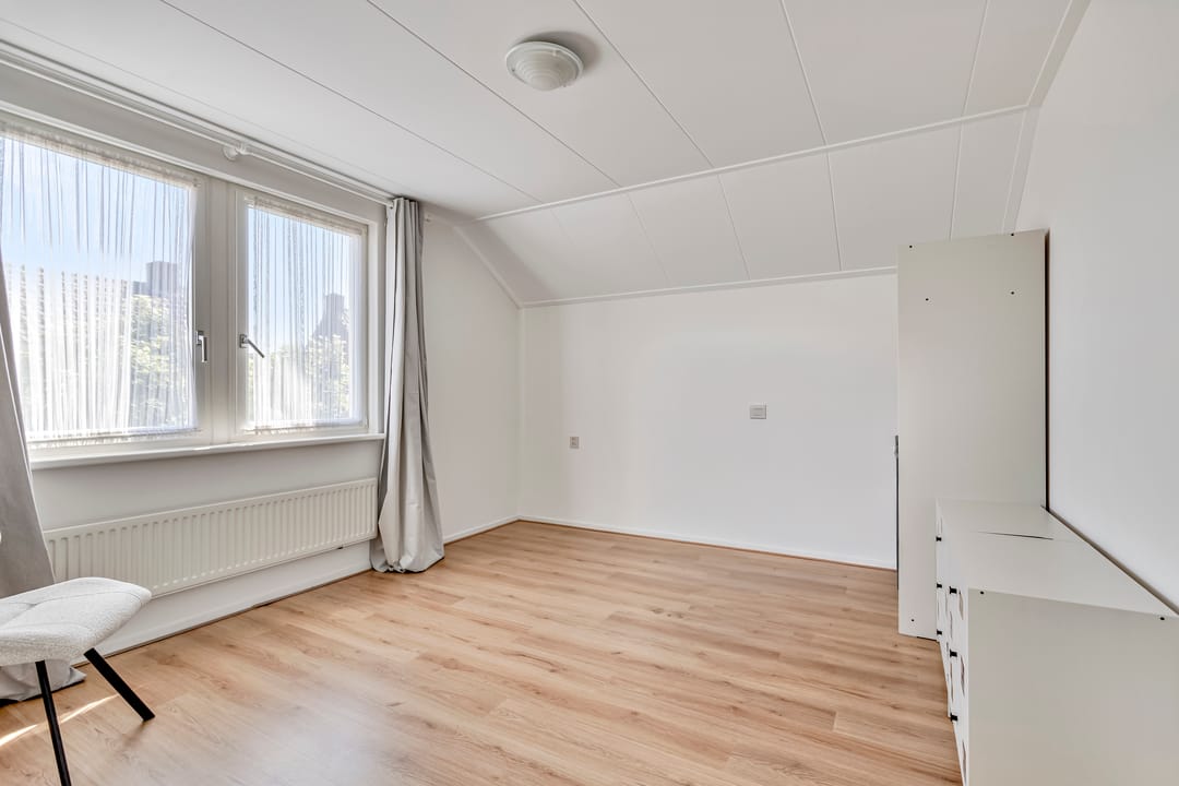 Photo 17 of van Oosterhoutstraat 1
