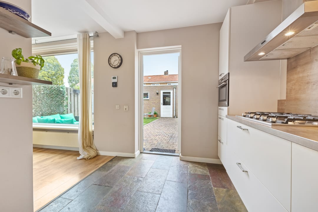 Photo 17 of Jan van Ruusbroeckstraat 7