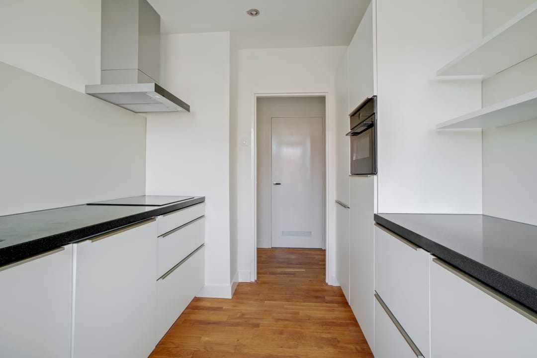 Photo 8 of Maassluisstraat 60