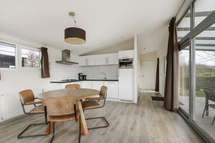 Vrijstaande woning te koop: Rijksstraatweg 186-123, Dordrecht