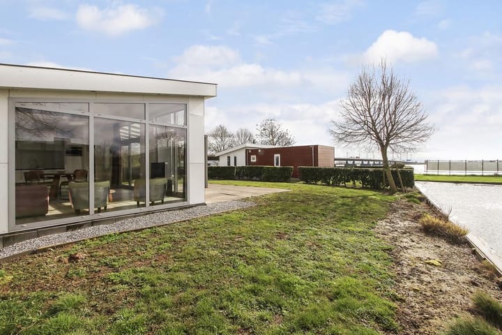 Vrijstaande woning te koop: Rijksstraatweg 186-123, Dordrecht