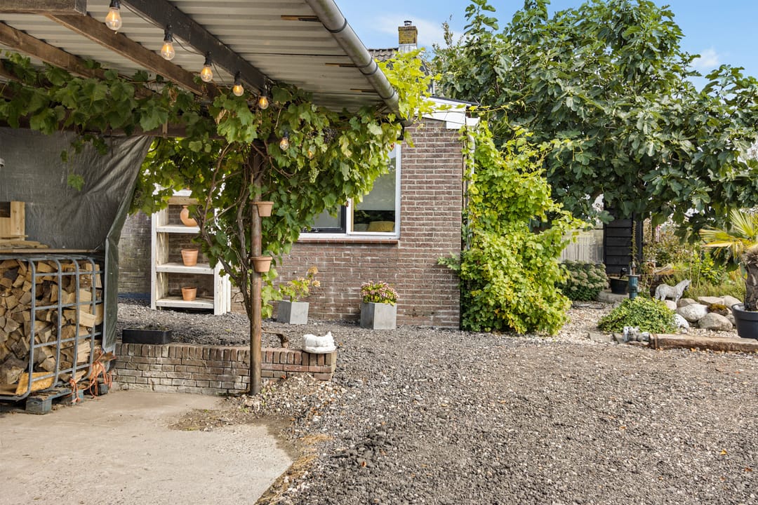 Photo 43 of Straatweg 3