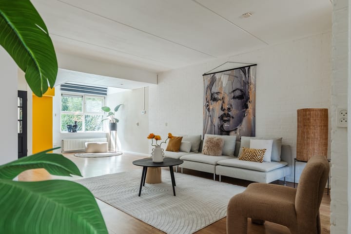 Photo 3 of Domela Nieuwenhuisweg 32