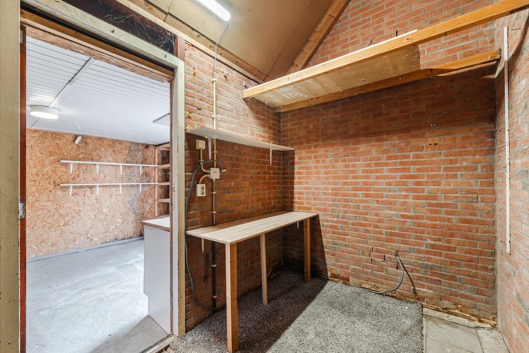 Photo 37 of Domela Nieuwenhuisweg 32