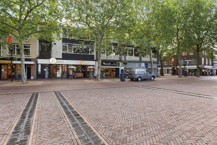 Photo 4 of Raadhuisplein 9-B