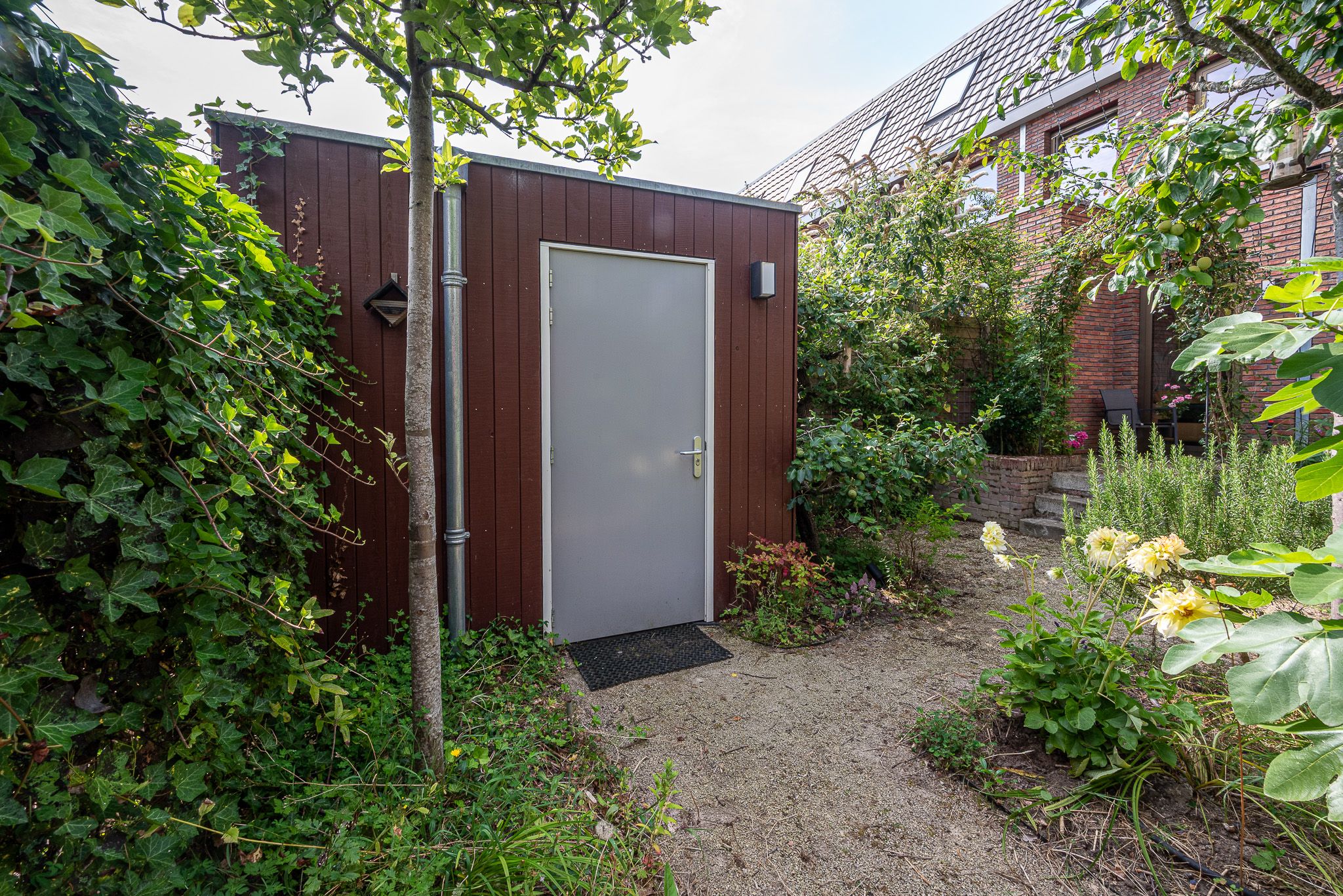 Photo 57 of Helper Westsingel 81