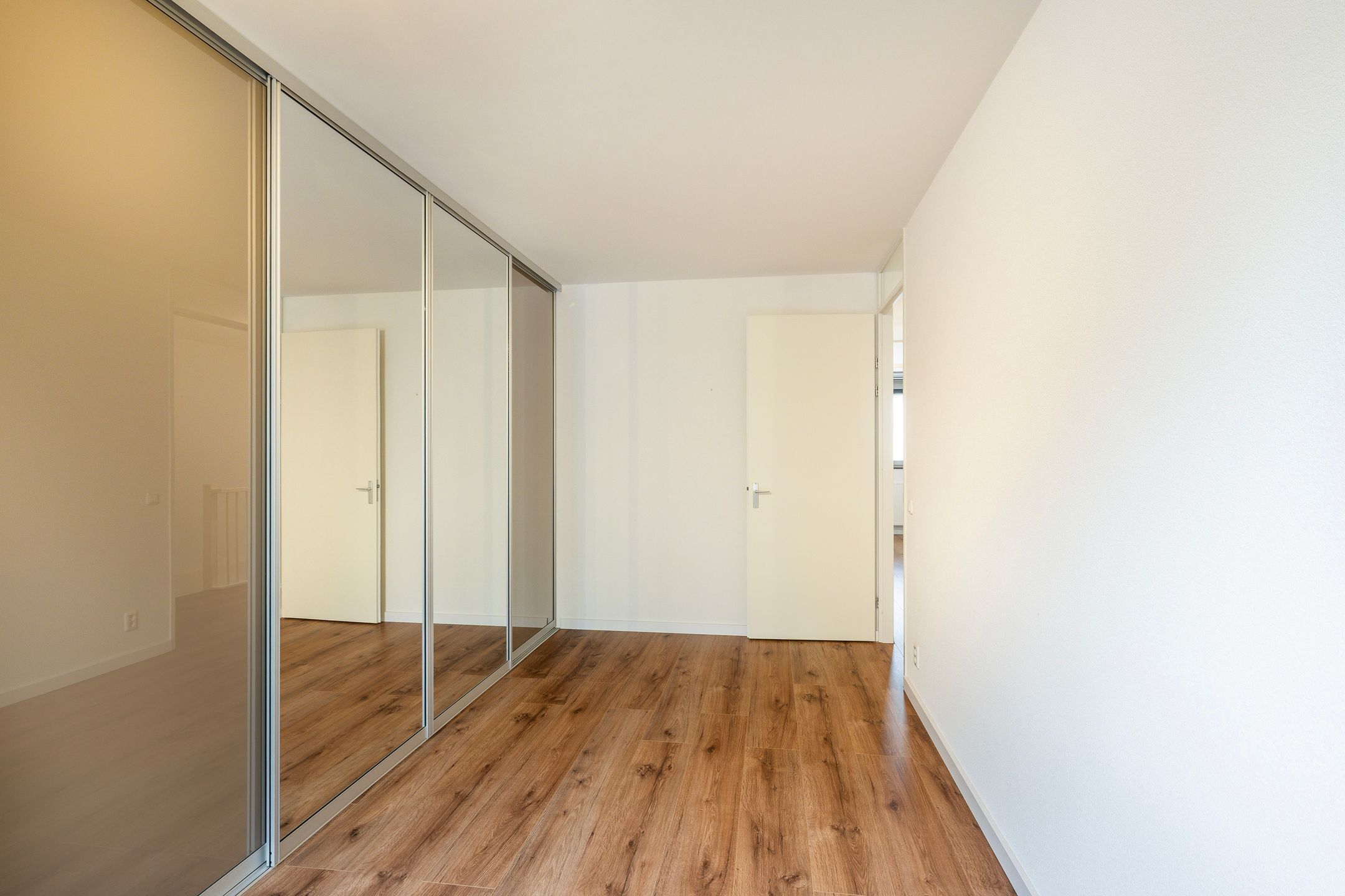 Photo 36 of Hugo de Vriesstraat 9