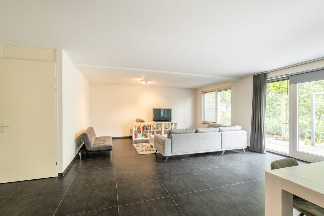 Photo 8 of Hugo de Vriesstraat 9