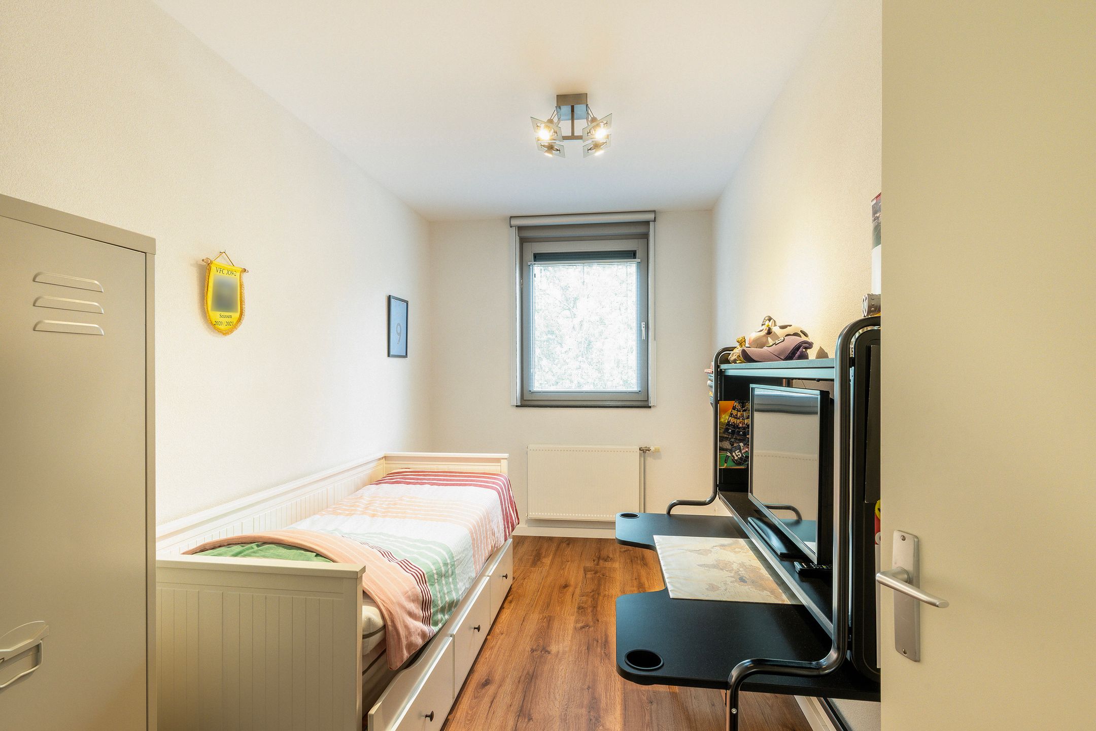 Photo 33 of Hugo de Vriesstraat 9