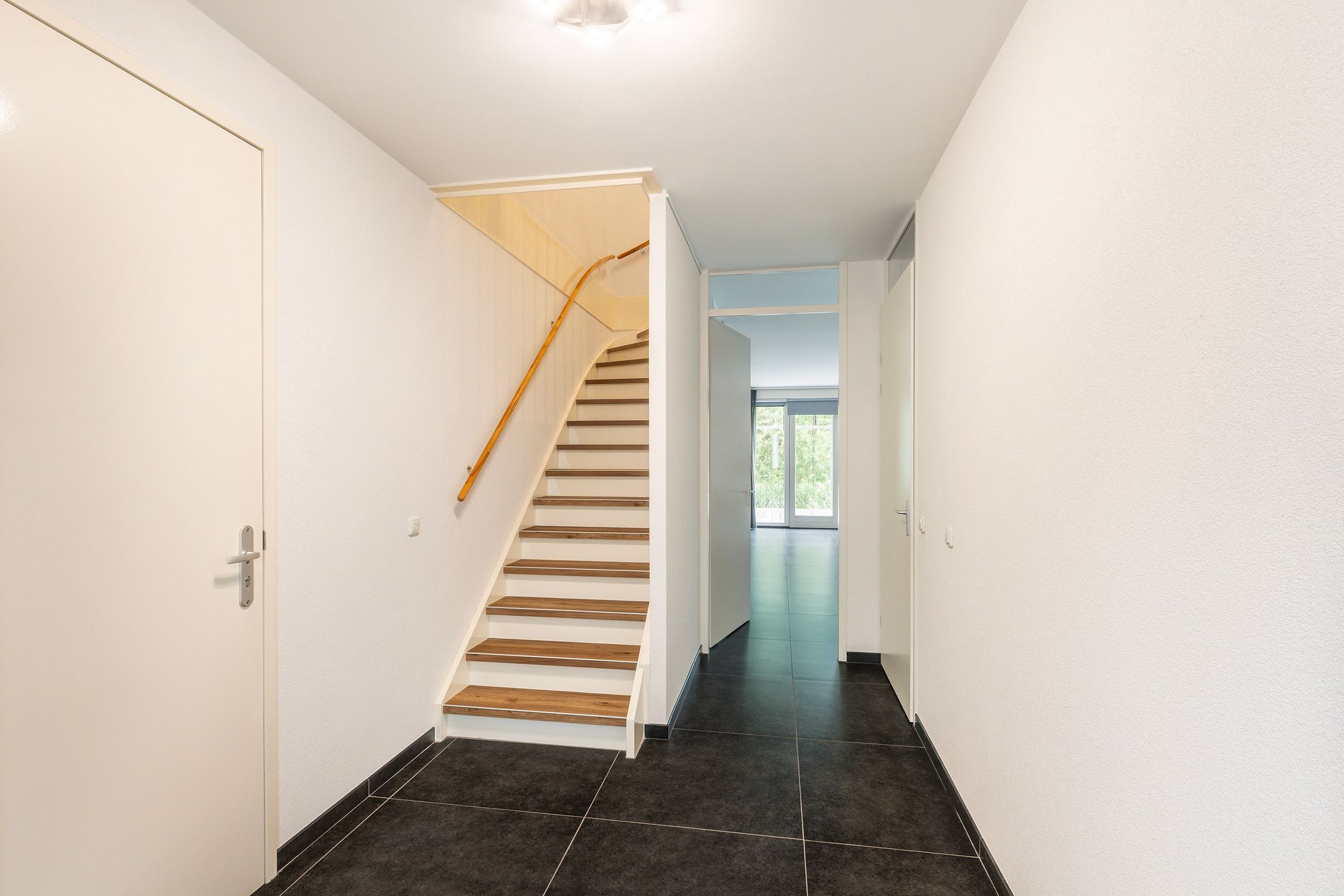 Photo 6 of Hugo de Vriesstraat 9