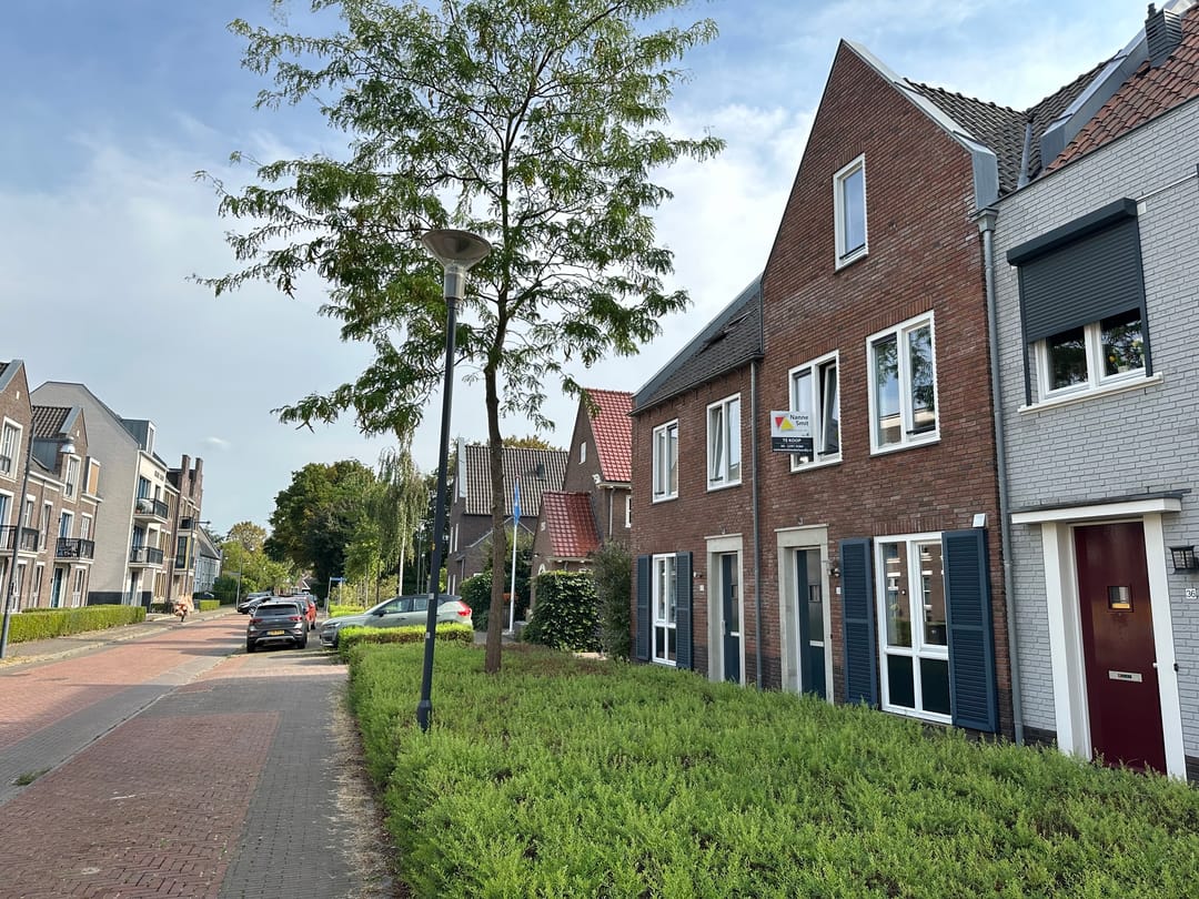 Photo 32 of J van Oldenbarneveldtstr 38