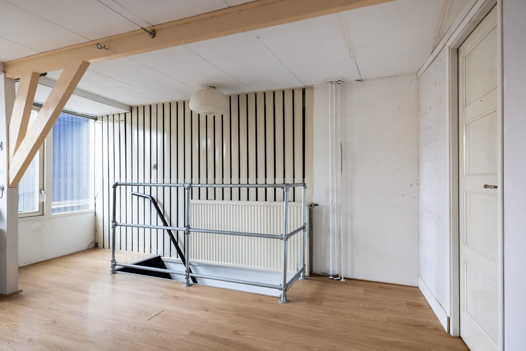Photo 22 of Van der Mondestraat 1
