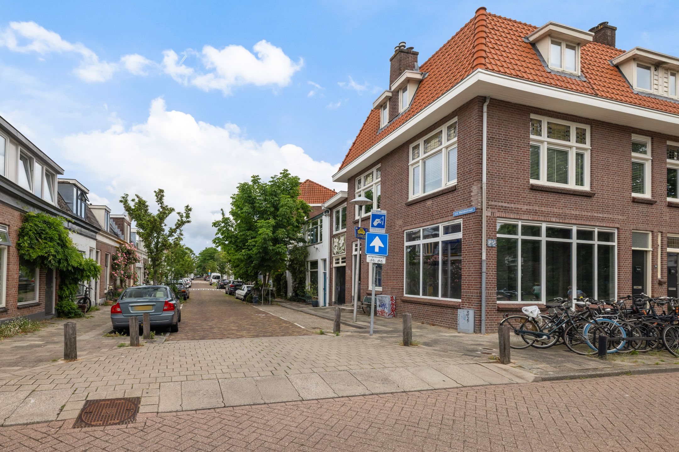 Photo 42 of Van der Mondestraat 1