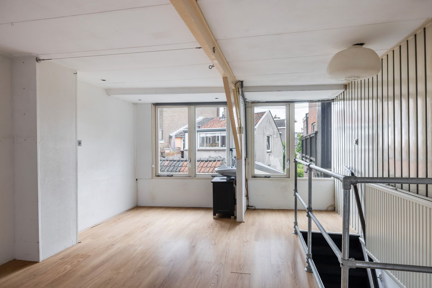 Photo 25 of Van der Mondestraat 1