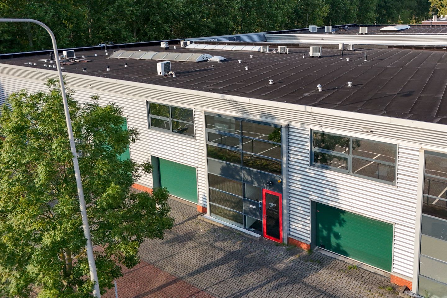 View photo 3 of Parallelweg 128-C