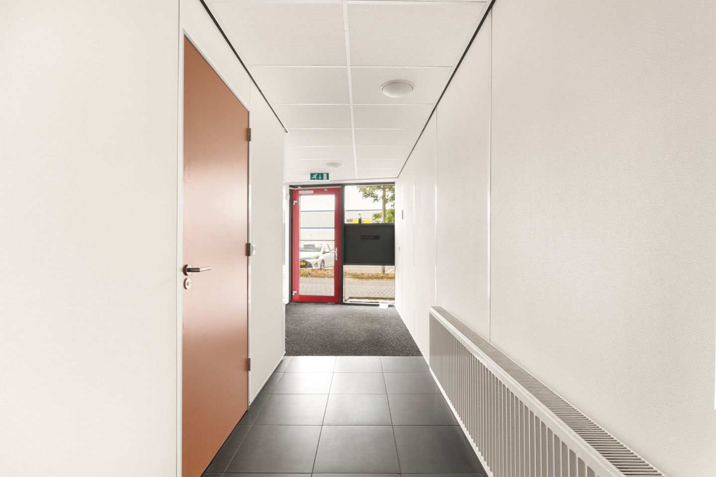 View photo 5 of Parallelweg 128-C
