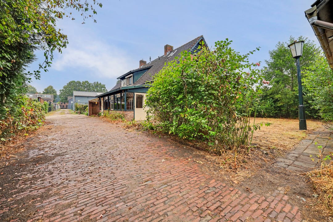 Photo 26 of Haarsteegsestraat 69