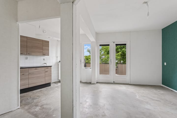 Appartement te koop: Middenhof 15, Almere