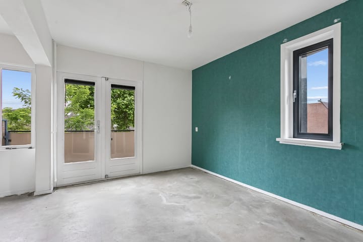 Appartement te koop: Middenhof 15, Almere
