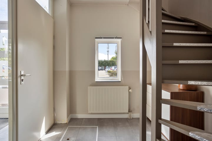 Tussenwoning te koop: Renzo Pianolijn 19, Zoetermeer