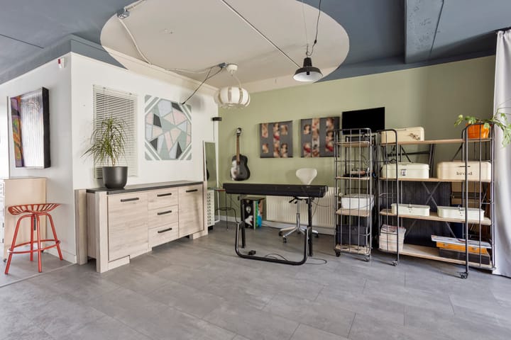 Tussenwoning te koop: Renzo Pianolijn 19, Zoetermeer