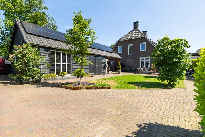 Vrijstaande woning te koop: Barneveldseweg 141, Nijkerk