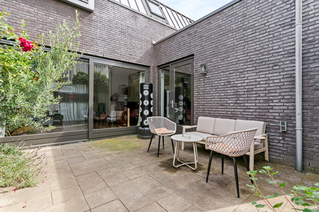 Photo 31 of Warmoeziershof 7