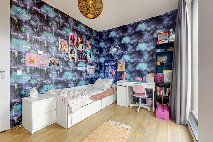 Tussenwoning te koop: Warmoeziershof 7, Leiden