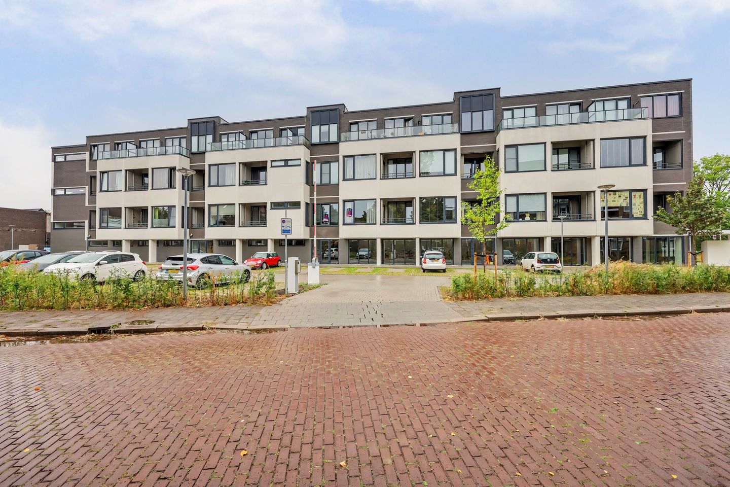 Photo 1 of Gieskesstraat 43-P