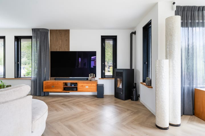 Vrijstaande woning te koop: Gerben van Tuinenstraat 45, St.-Jacobiparochie