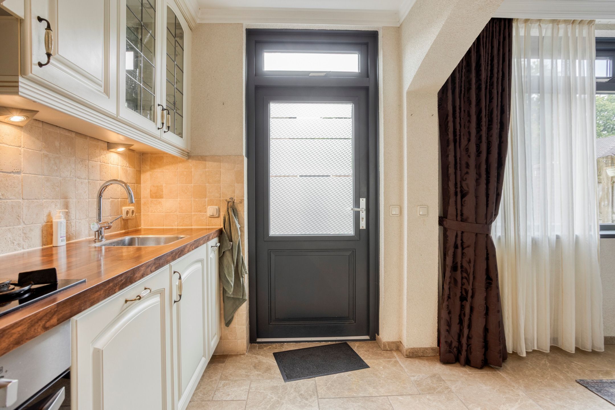 Photo 9 of Azurietstraat 26