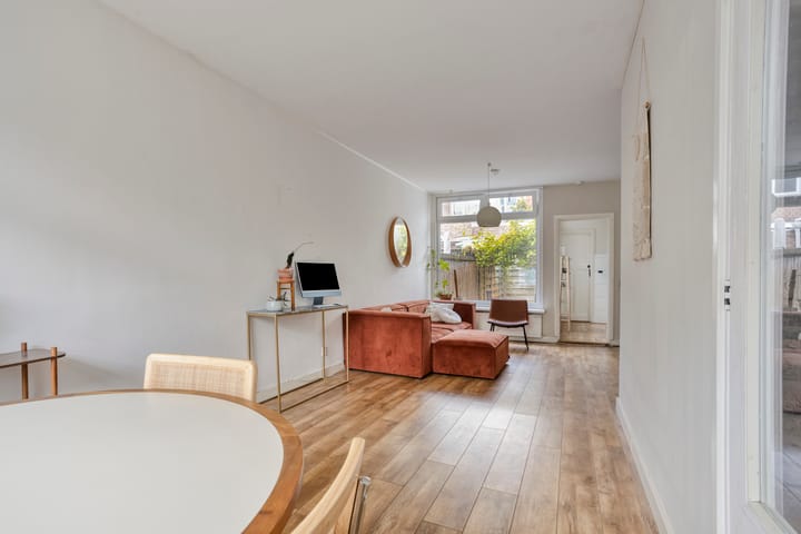 Tussenwoning te koop: Huygensstraat 55, Dordrecht