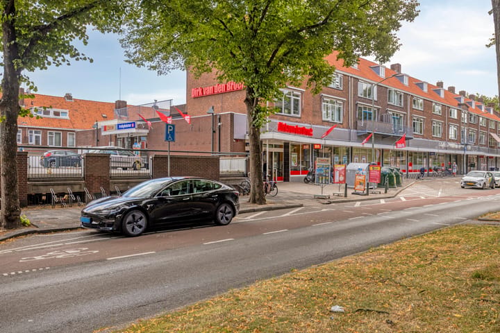 Tussenwoning te koop: Huygensstraat 55, Dordrecht