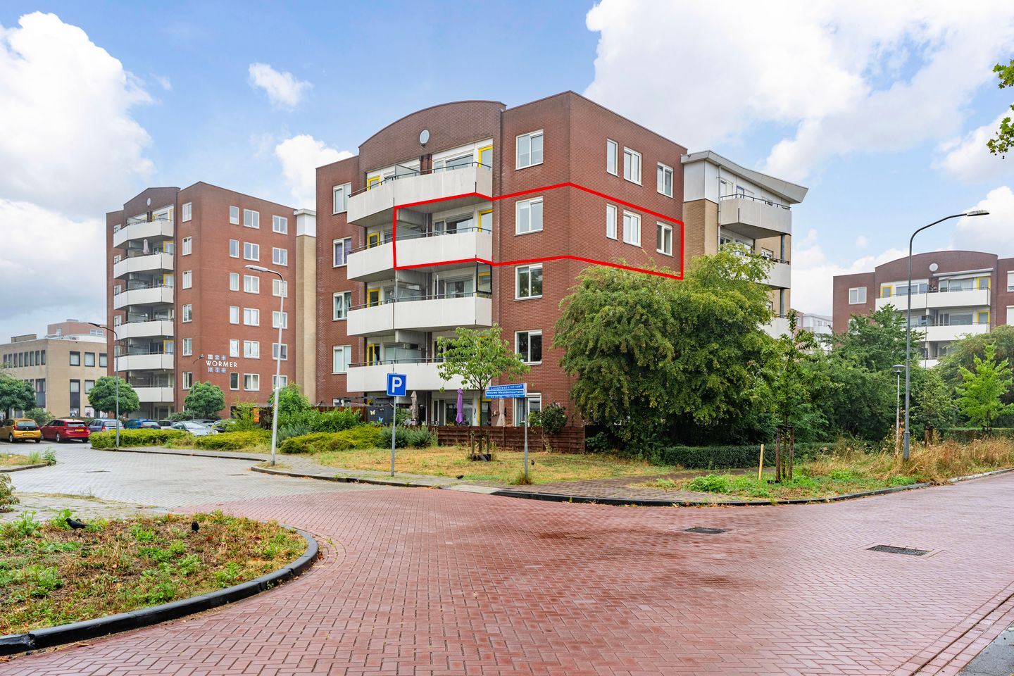Photo 1 of Leeghwaterstraat 26