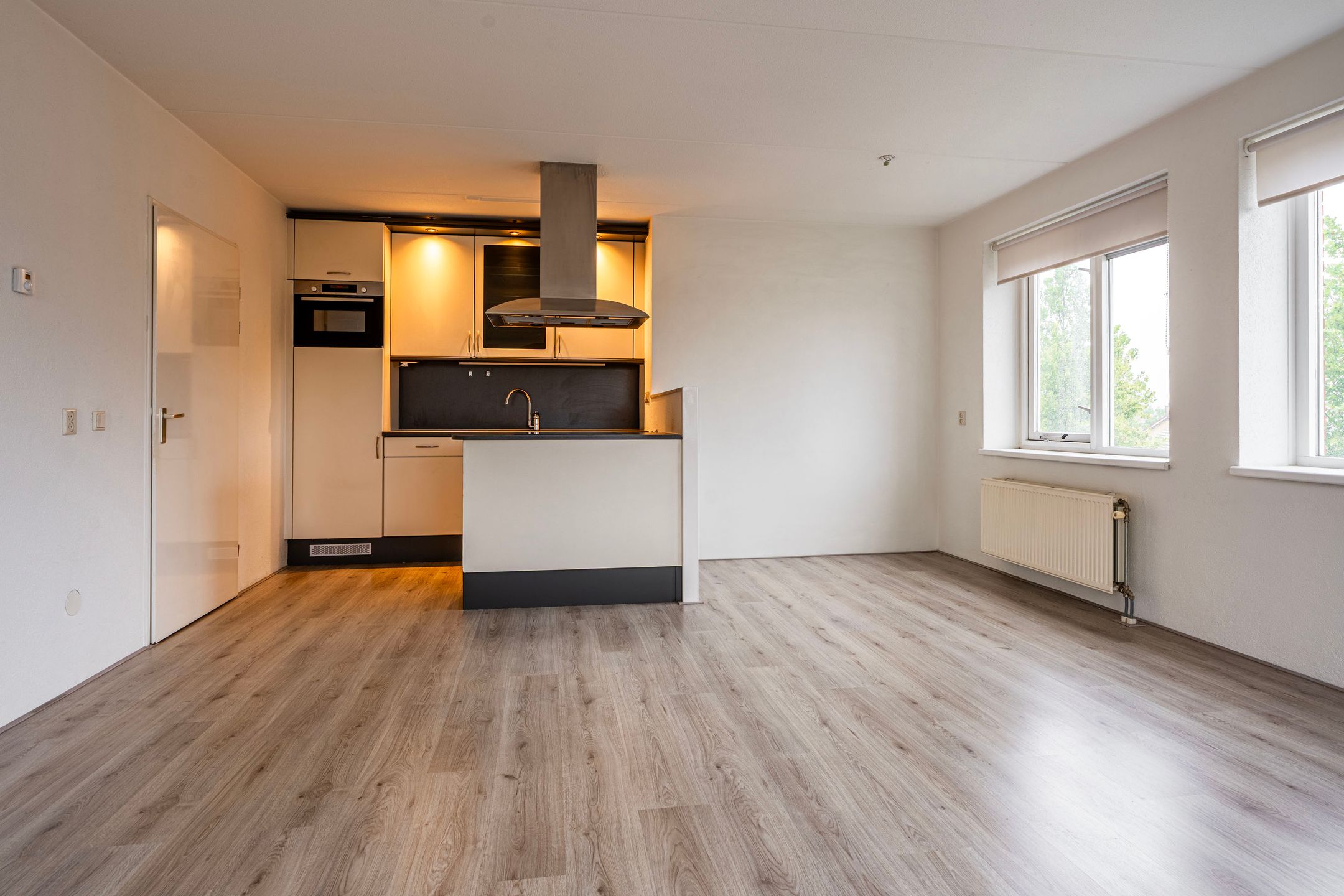 Photo 15 of Leeghwaterstraat 26