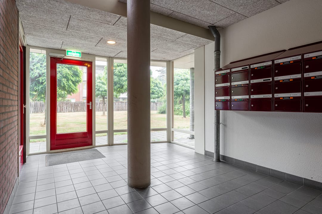 Photo 7 of Leeghwaterstraat 26