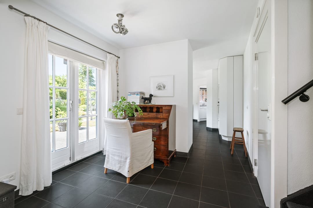 Photo 28 of Esdoornlaan 1