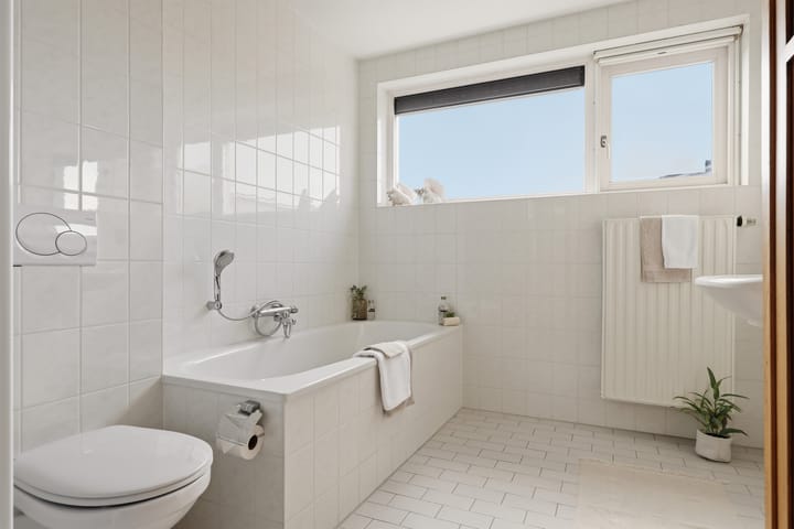 Vrijstaande woning te koop: Lucullus 11, Wormer