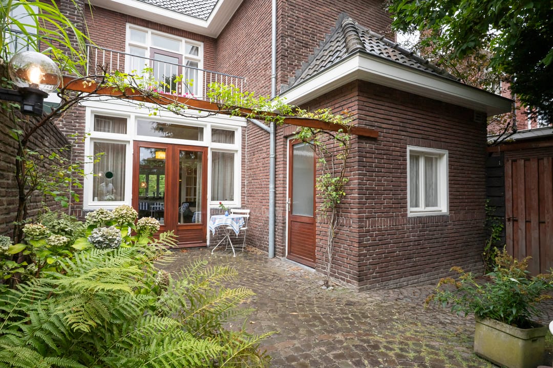 Photo 32 of Oranjeplein 9