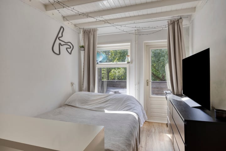 Tussenwoning te koop: De Scharing 3, Muiderberg