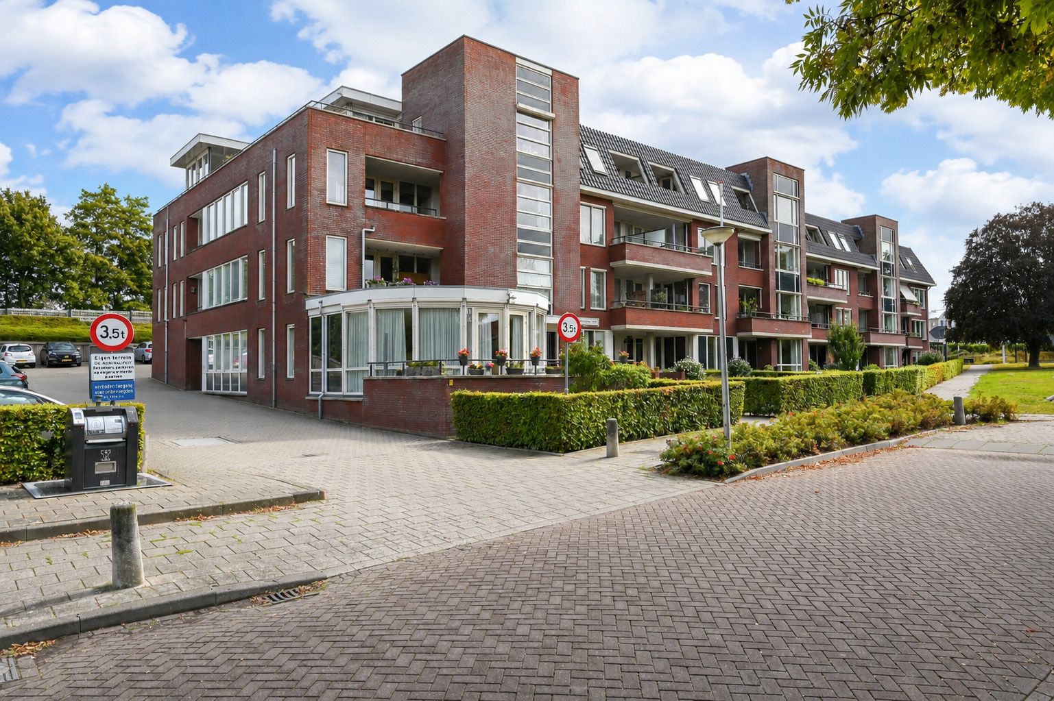 Photo 18 of Admiraal de Ruyterlaan 2-D