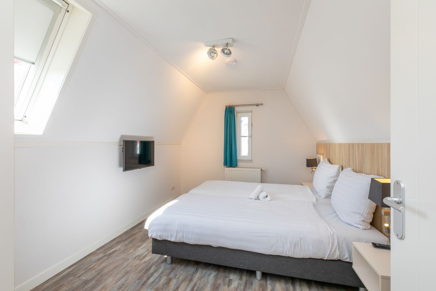 Photo 34 of John O. Forfarstraat 42